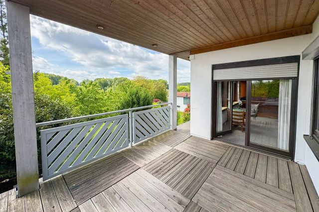 Terrasse EG Links
