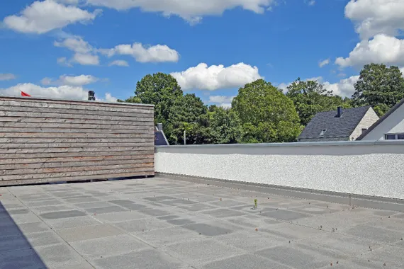 Modernes Wohnen: Ihr Zuhause mit großzügiger Dachterrasse in begehrter Lage von Nettetal-Hinsbeck