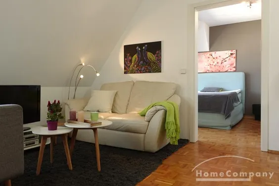 27831 HomeCompany Möbliert/Furnished Dachgeschoss-Wohnung in Leipzig-Schleußig max. 2 Personen