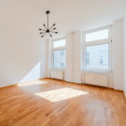Lichtdurchflutete Kiezwohnung am Akazienkiez – Provisionsfrei & bezugsfrei
