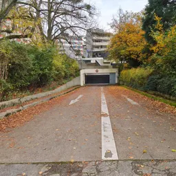 Tiefgaragenstellplatz in der City von GL-Bensberg