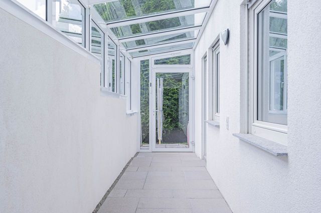 Glasanbau / Wintergarten (UG)