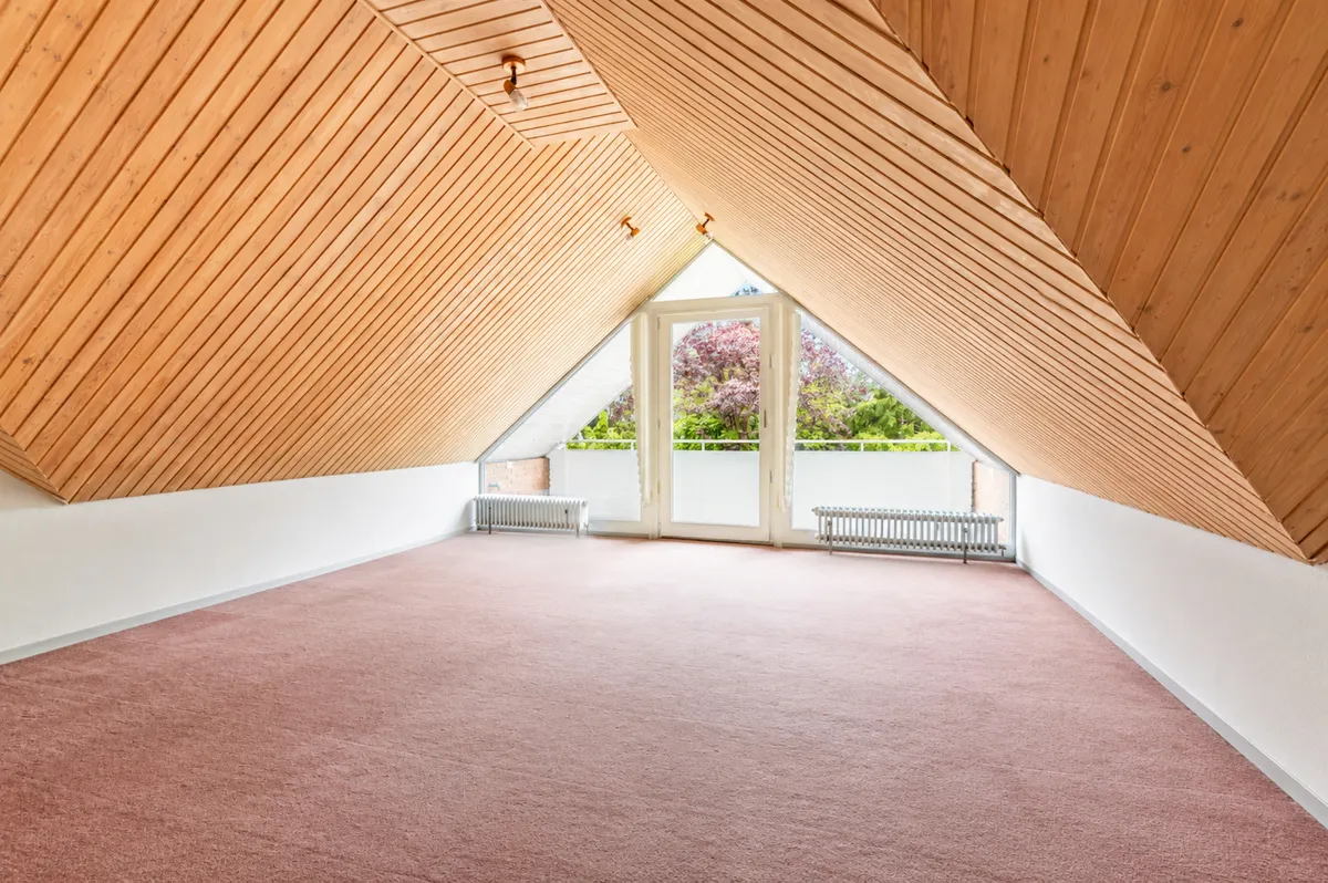 Studio mit Balkon Obergeschoss