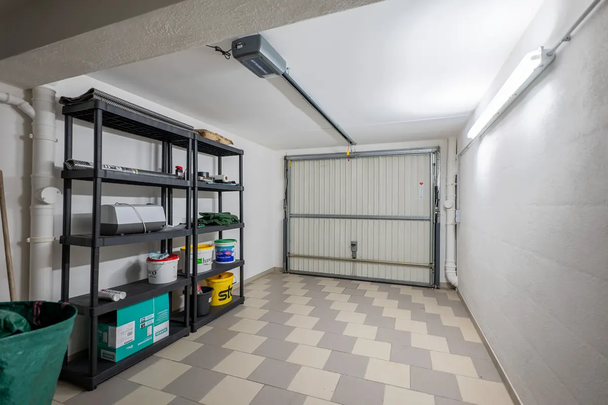 Garage.jpg