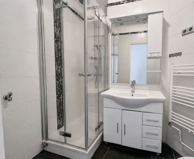 Rund 57 m² große 2-Zimmer-Wohnung mit Loggia, modernem Duschbad und Aufzug in Hagen-Eilpe - Foto 1