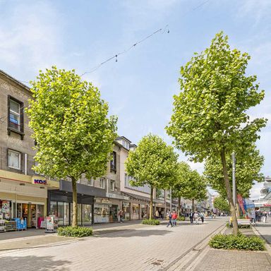 Premium-Lage, Top-Rendite: Geschäftshaus in Remscheid