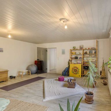 Lichtdurchflutete 2-Zimmer-Einliegerwohnung mit Terrasse in Metzkausen