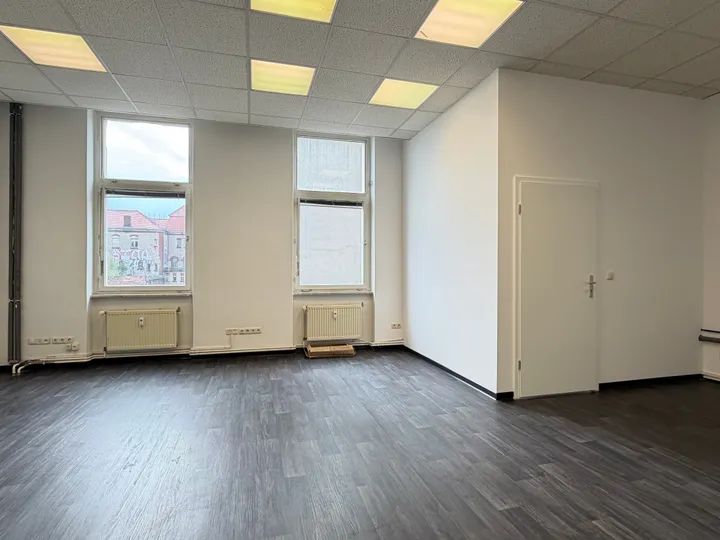 Gewerbefläche im Hinterhof von Steglitz – provisionsfrei zu mieten !
