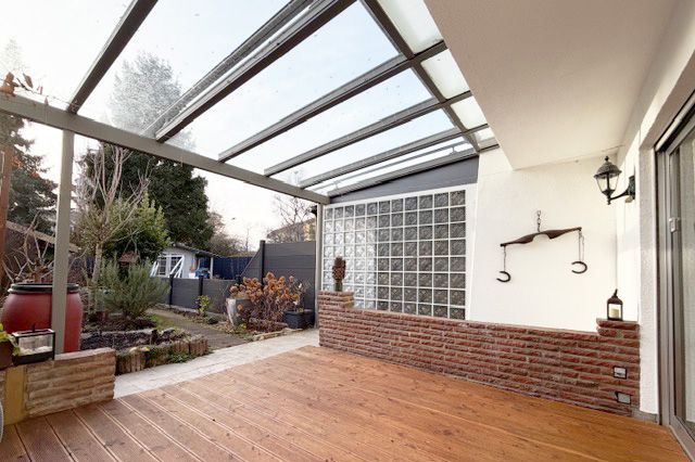 überdachte Terrasse
