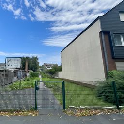 BAUGRUNDSTÜCK FÜR IHRE TRAUMIMMOBILIE IN GUTER LAGE ZU KAUFEN