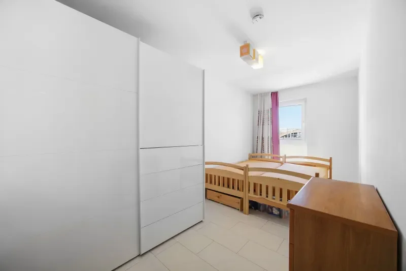 Kinder-/Arbeits-/Gästezimmer