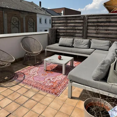Moderne Elegante Eigentumswohnung mit Stil, Großem Balkon & Hochwertiger Ausstattung