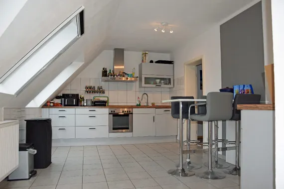 Großzügige 2,5-Zimmer-Dachgeschosswohnung in ruhiger Zentrumslage von 41334 Nettetal-Lobberich