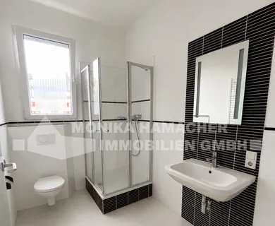 Haus in Haus! Zentrale 3- Zimmerwohnung mit Dachterrasse - Photo 1