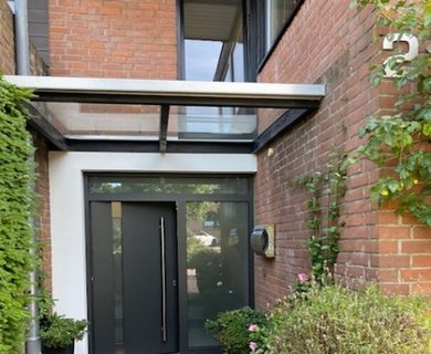 Interessantes Split- Level- Haus mit Carport in Hamminkeln