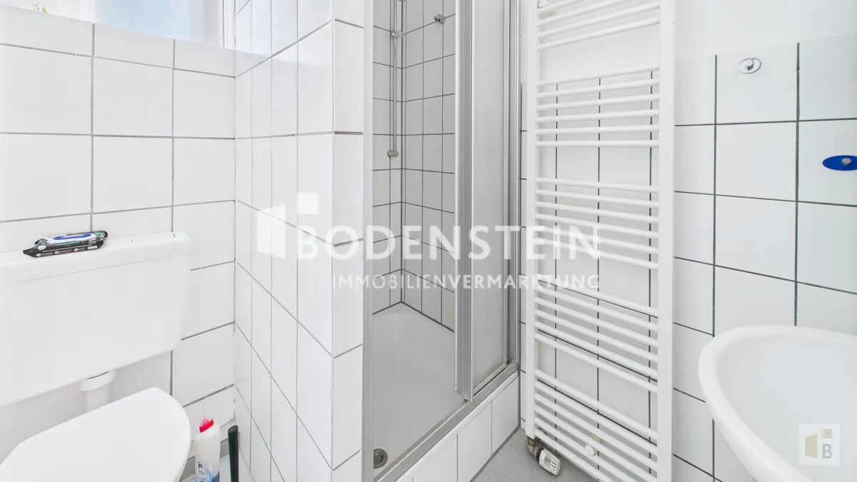 Badezimmer Etage II