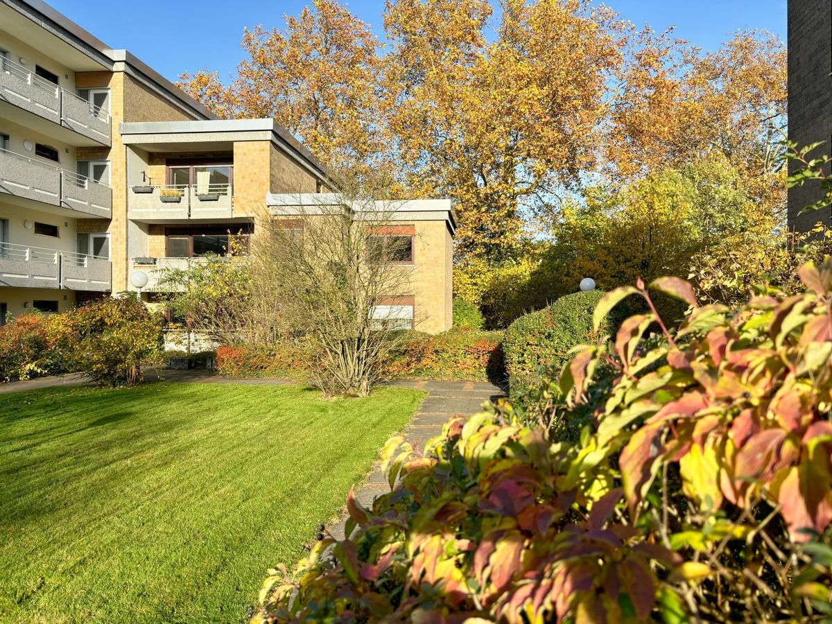 Blick zum Haus und zur Wohnung