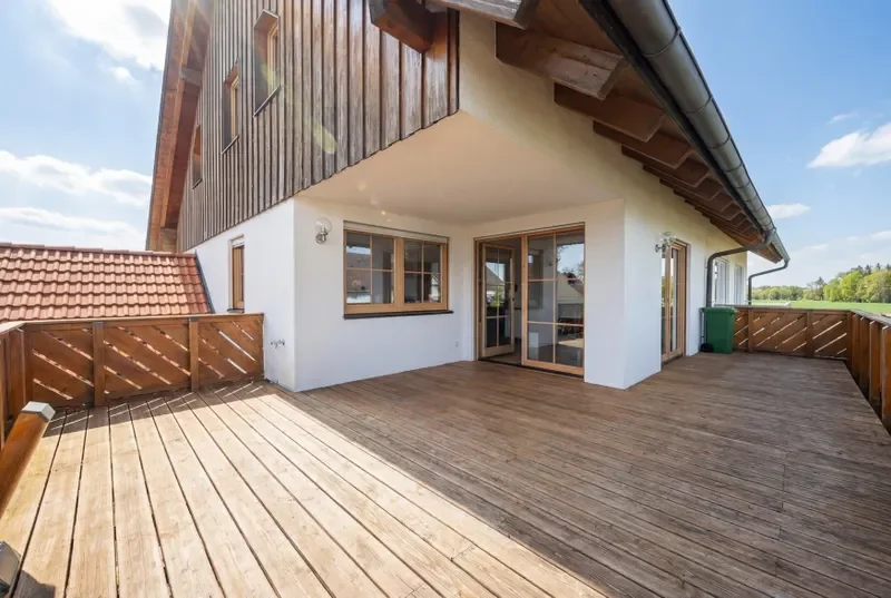 Terrasse im Obergeschoss
