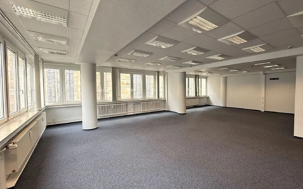 *PROVISIONSFREI* ca. 227.15 m² Büro-/Praxisräume innerhalb des City-Walls!