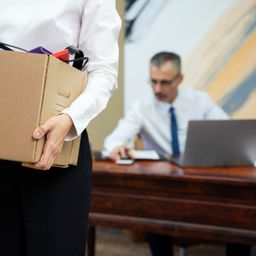 Fristlose K&uuml;ndigung ohne Grund &ndash; Rechtliche Grundlagen und Handlungsoptionen