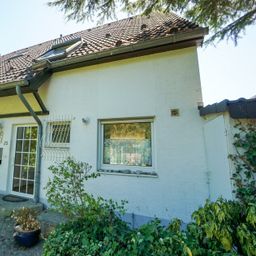 Düsseldorf-Lichtenbroich: Reihenendhaus in familienfreundlicher Lage