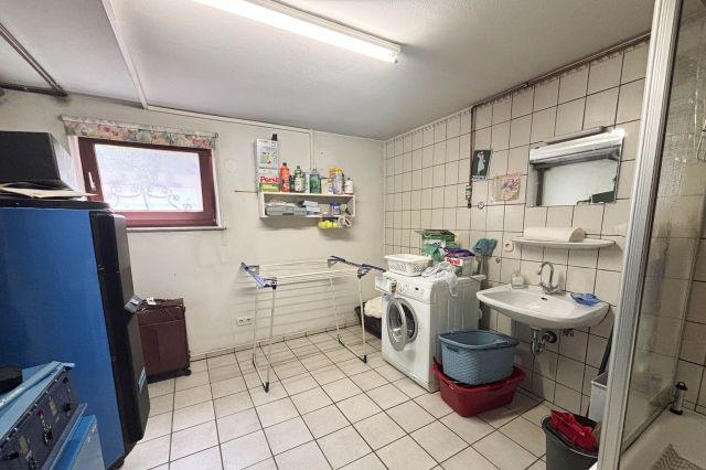 Waschküche/Heizungsraum KG