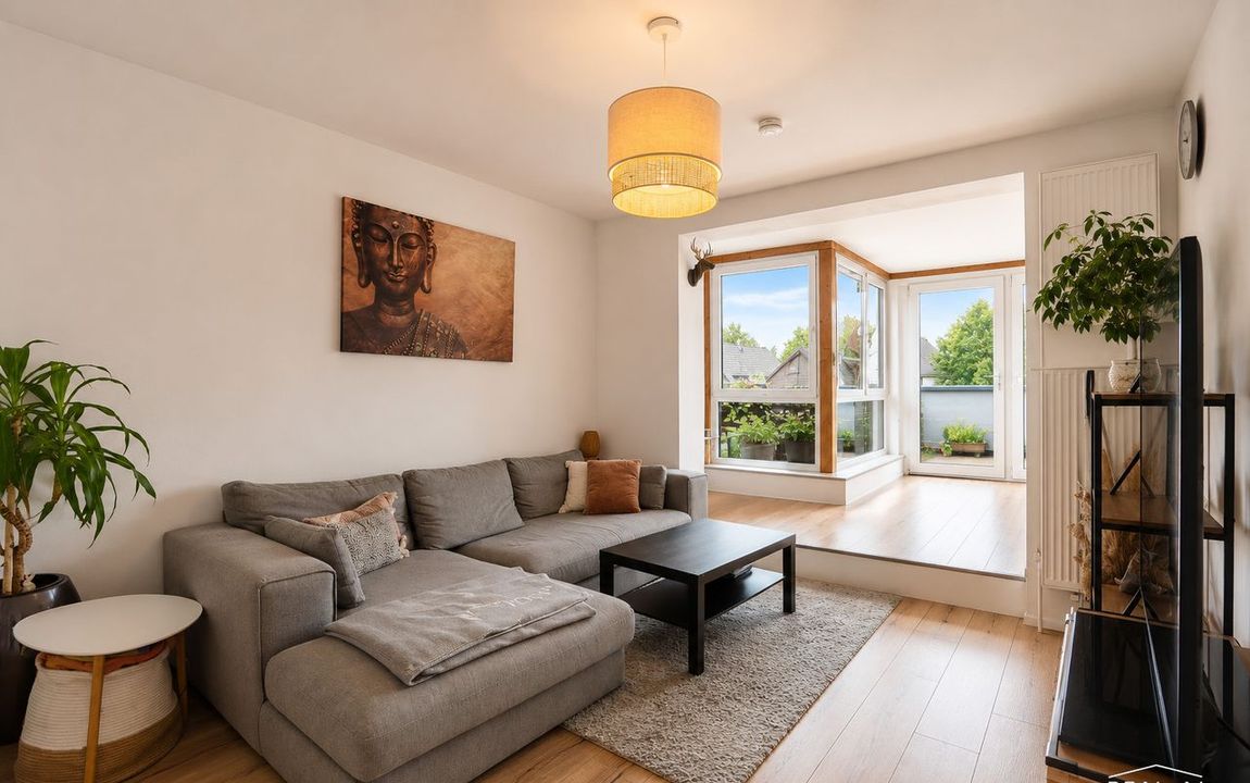 Moderne Maisonettewohnung mit Dachterrasse und zwei Bädern!