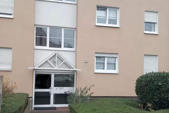 ****Erdgeschosswohnung mit Terrasse und Tiefgaragenstellplatz in Solingen-Ohligs...****