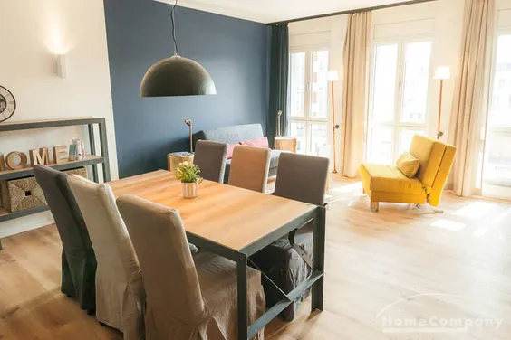 17939A255 HomeCompany Dresden Möbliert/Furnished 3-Zimmer Apartment in Dresden-City Altstadt max. 5 Personen