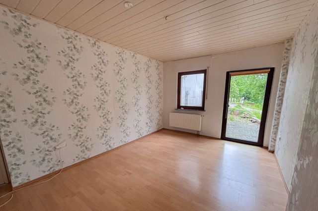 Schlafzimmer mit Gartenzugang EG