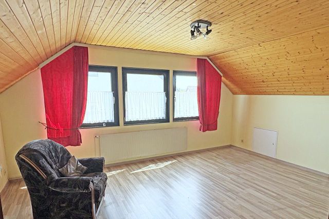Schlafzimmer DG
