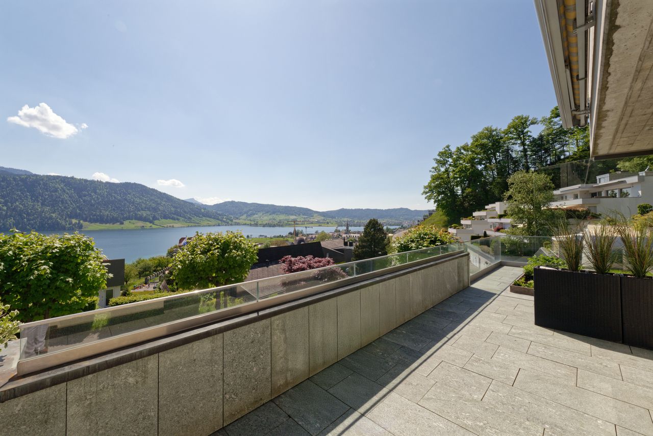 Süd-Terrasse mit Seeblick