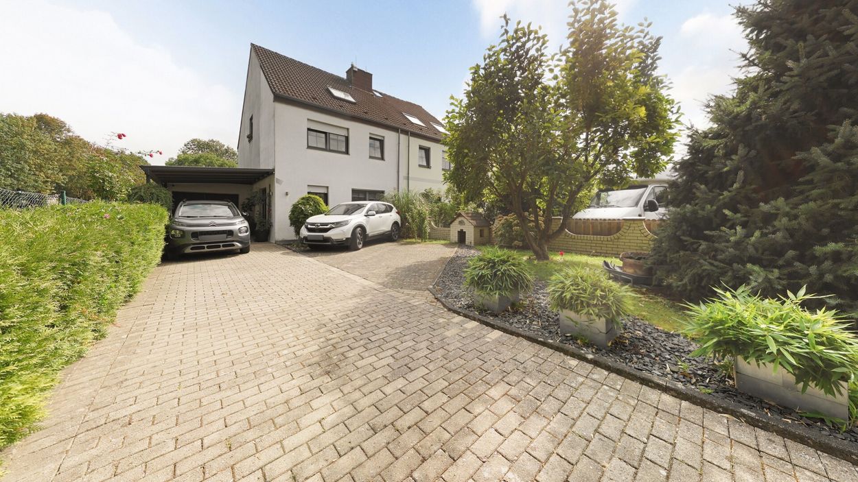 Einziehen & wohlfühlen! Raumwunder-DHH mit 611 m² Grundstück & 4 Schlafzimmern