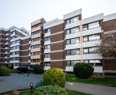 City-Living pur: Helles 39m² Raumwunder im 4. OG – Aufzug & Sonnenbalkon mit Weitblick!