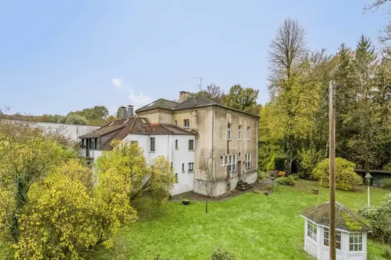 Essen-Kettwig/Heiligenhaus: Bezugsfreies Dreifamilienhaus mit Büro