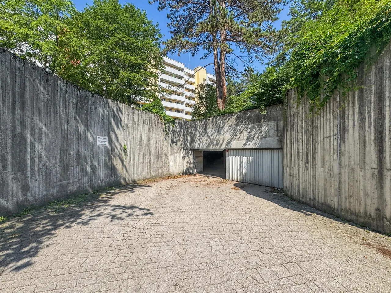 Einfahrt Tiefgarage