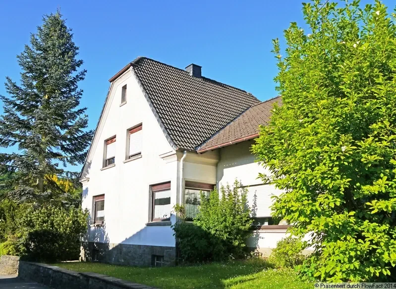 Ein-, Zweifamilienhaus in 51570 Windeck