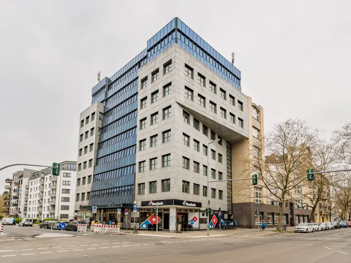 Zwei Büroetagen zur flexiblen Nutzung in heller Atmosphäre!