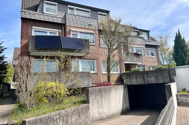 Rückansicht und Tiefgarage