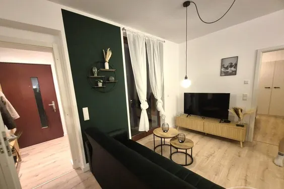 26710 HomeCompany Dresden Möbliert/Furnished 2-Zimmer Apartment / Terrassenwohnung in Dresden-Neustadt max. 2 Personen