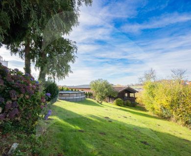 Zweifamilienhaus mit traumhaftem Fernblick in Hauzenberg