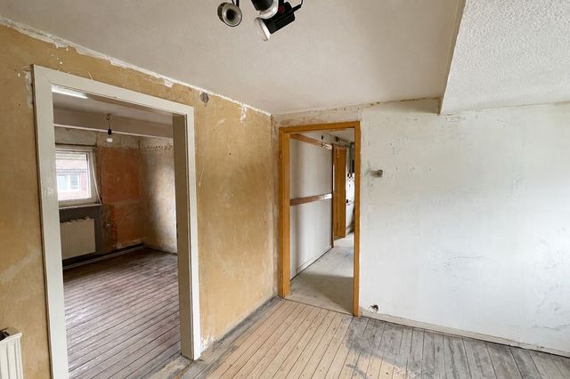 Büro/Ankleide DG