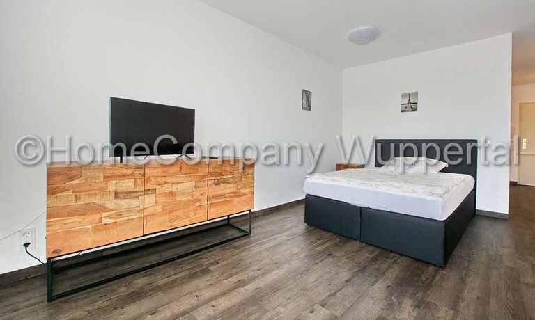 Business-Apartment mit Balkon, DSL und Reinigungsservice in begehrter Lage - Photo 4
