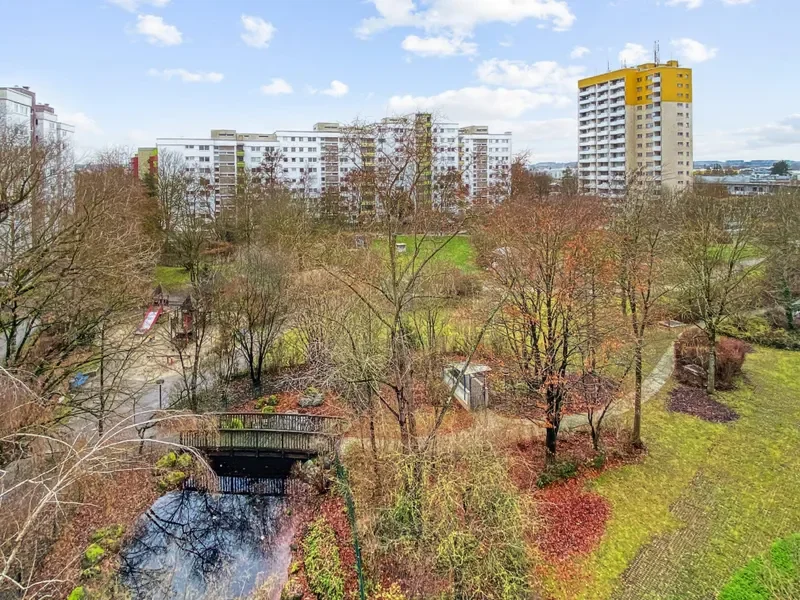 Blick in den angrenzenden Park