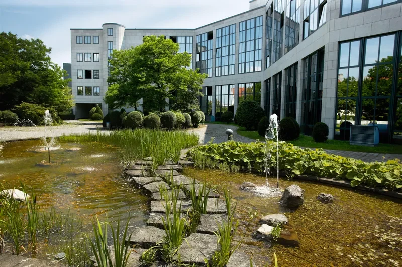 Außenanlagen (©Deka Immobilien)