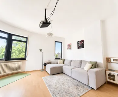 Charmante Altbauwohnung in Rheinlage von Krefeld-Uerdingen zu mieten!