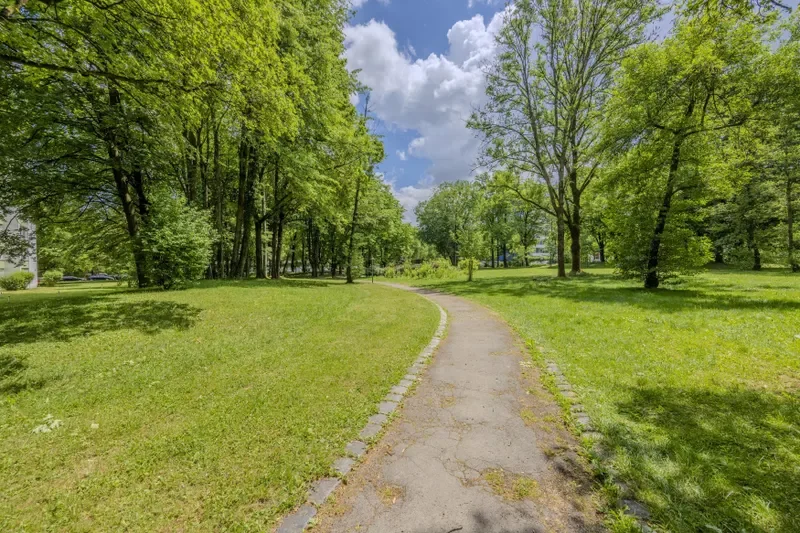 Park am Haus