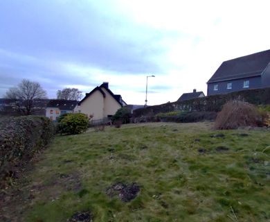 Baugrundstück für Einfamilienhaus, Reihenhaus oder Doppelhaushälfte