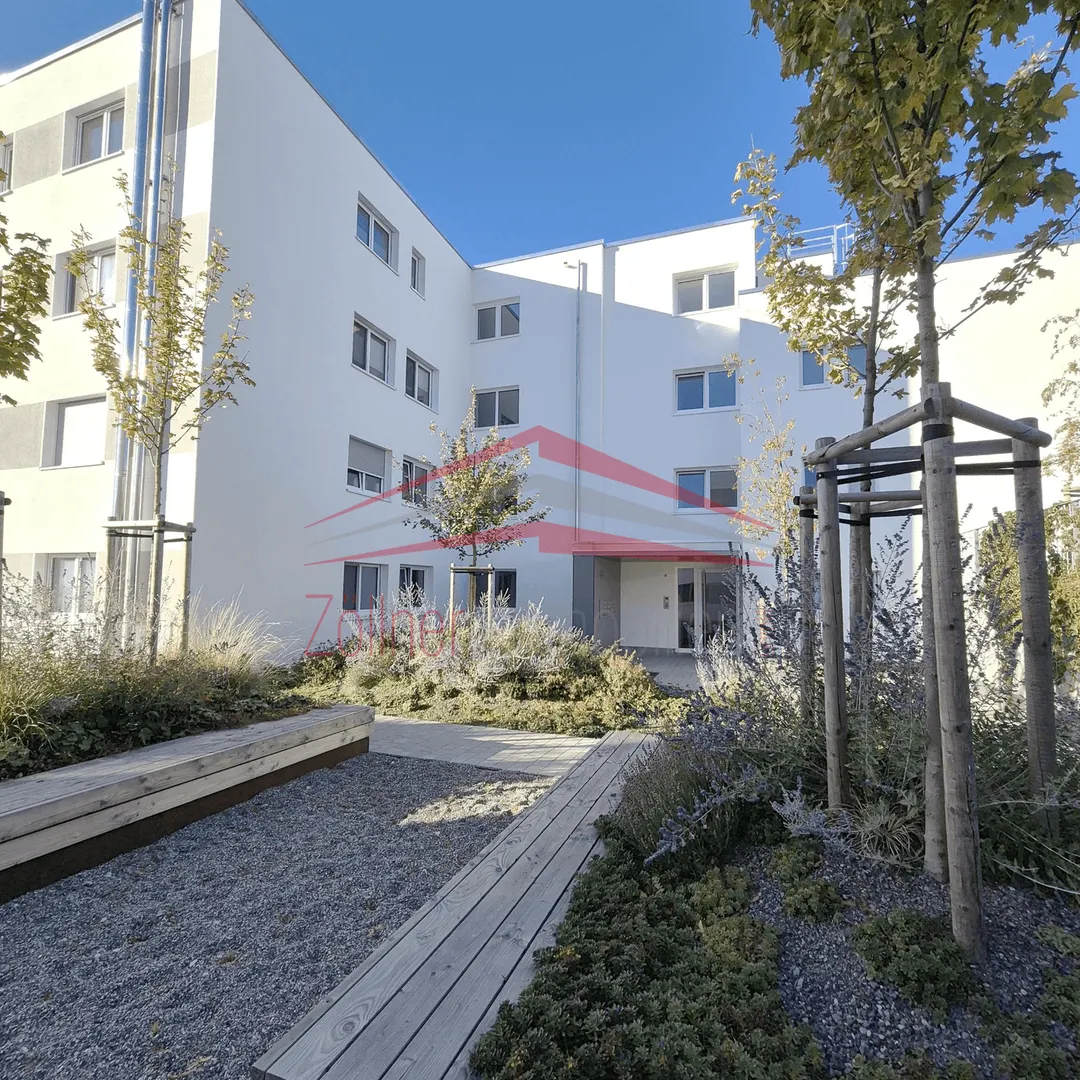 Großzügige 4-Zimmer-Wohnung mit überdachtem Balkon und Weitblick über Aalen