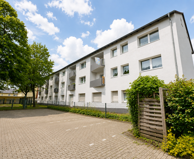 Gepflegte 3-Zimmer-Etagenwohnung mit Loggia, Kellerraum und Außenstellplatz in Kamen Heeren - Photo 1